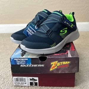 Brand New Machine Washable Skechers, Boys - Size 3
